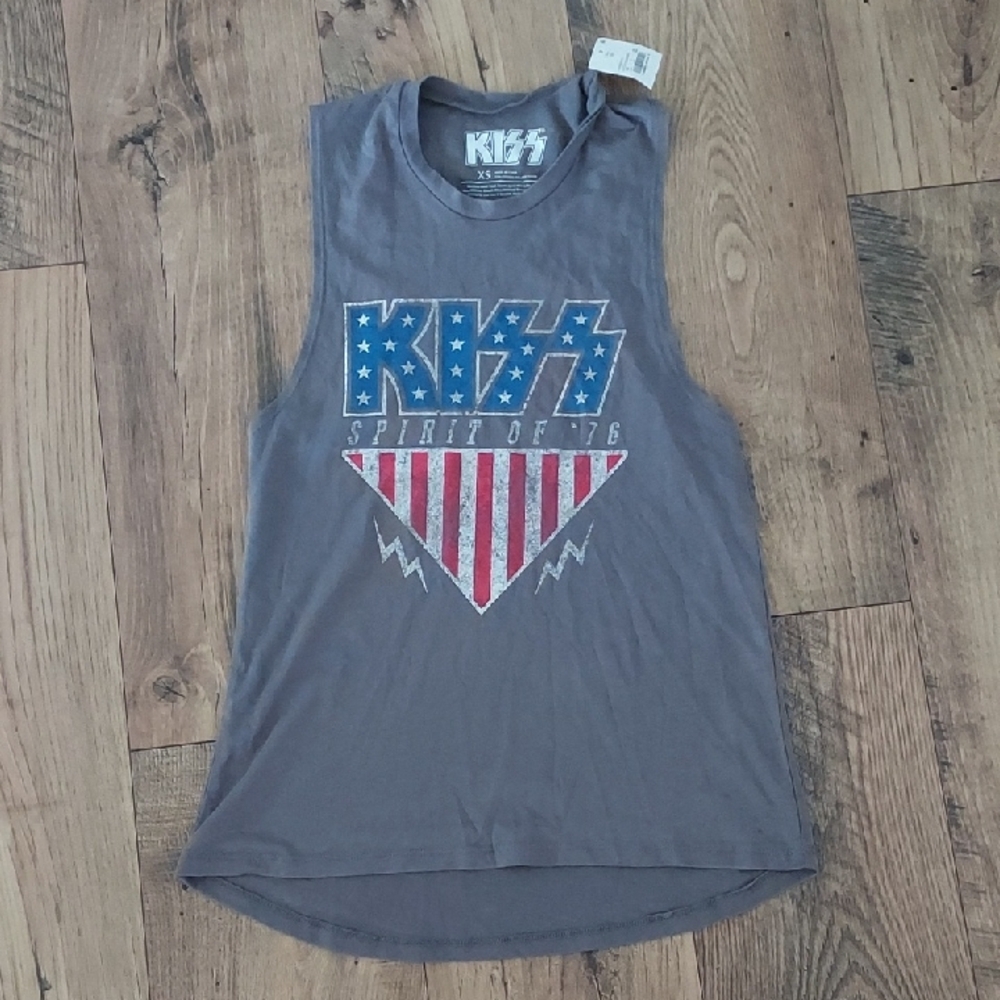 Kiss Gray Tank Top with American Flag Design